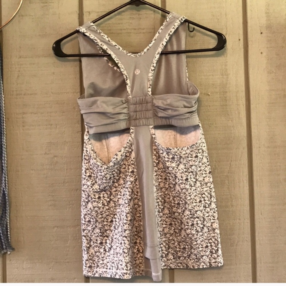 Lululemon tank